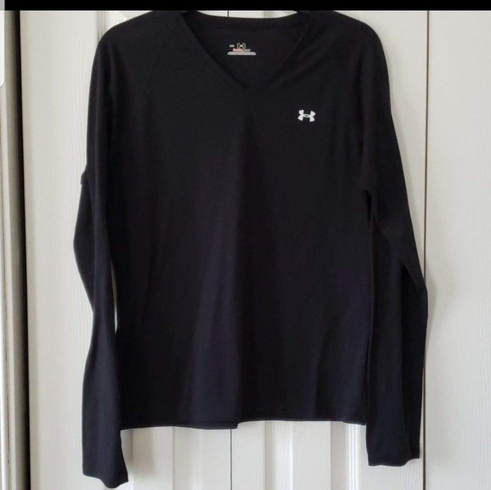 Under armour heat gear v neck top